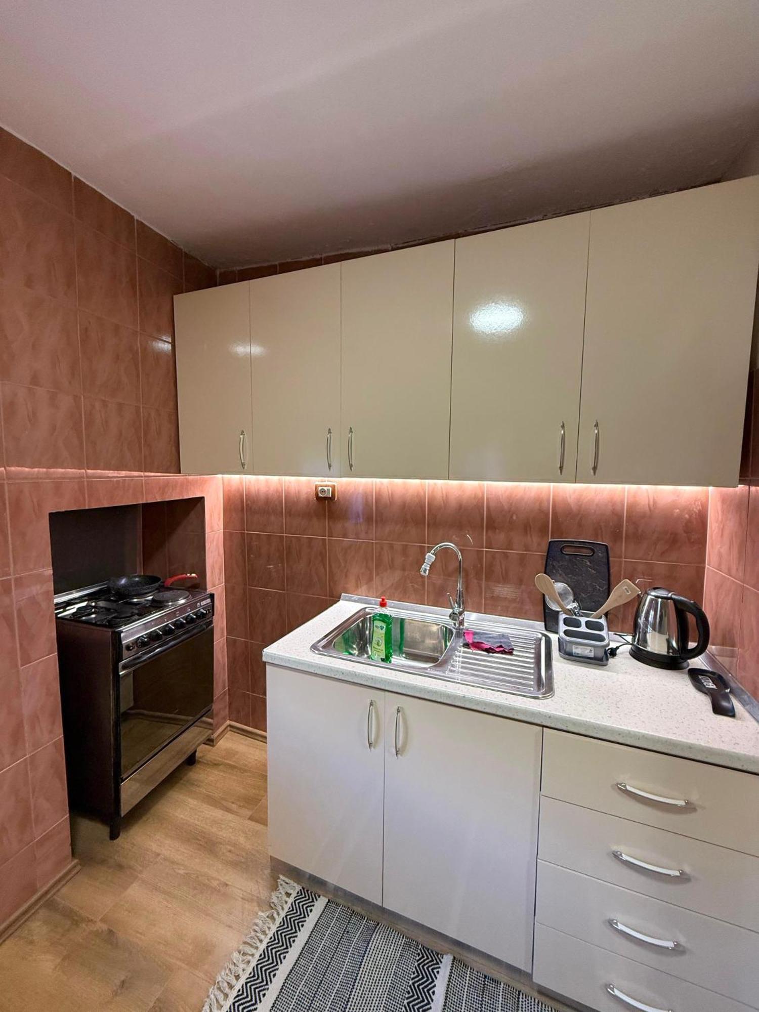 Shkodra Guest House 2 エクステリア 写真