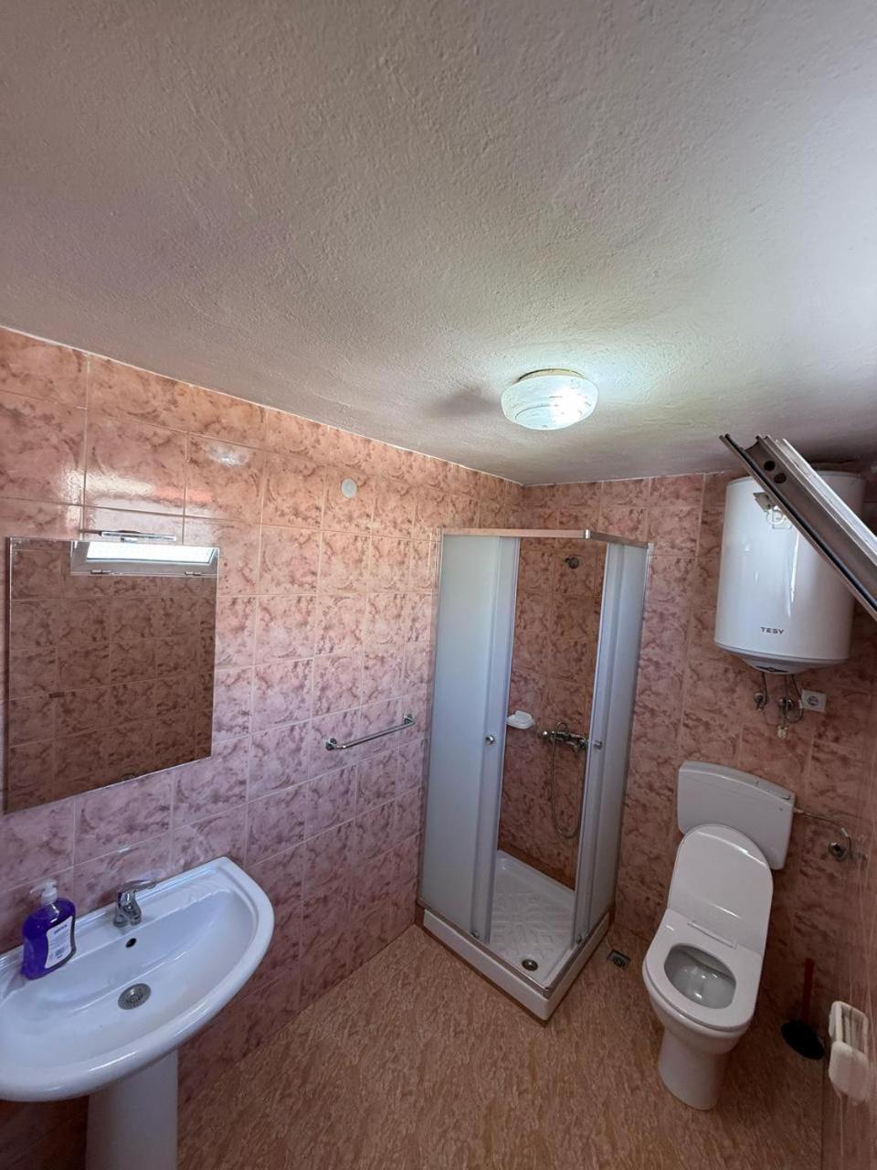Shkodra Guest House 2 エクステリア 写真