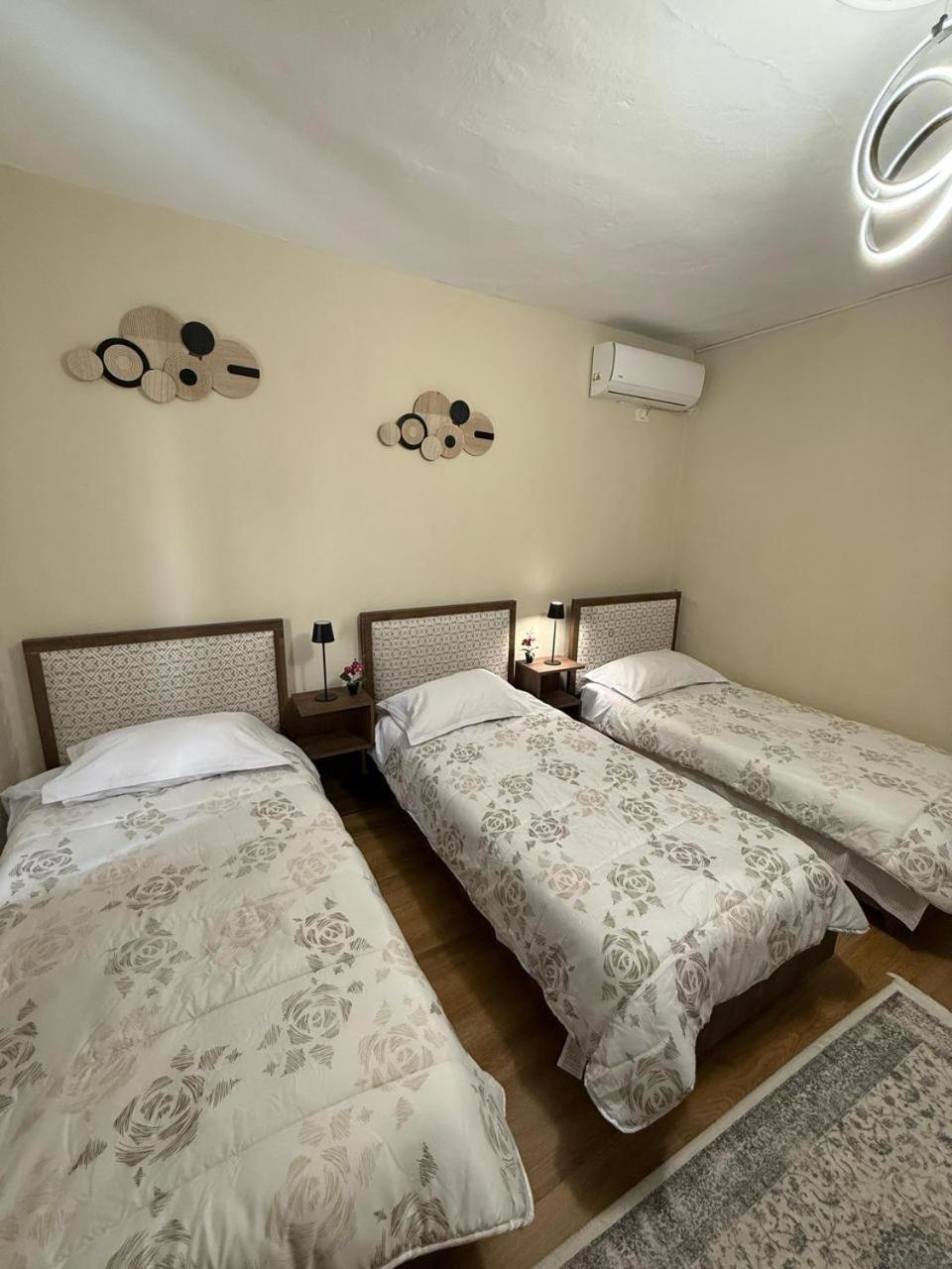 Shkodra Guest House 2 エクステリア 写真